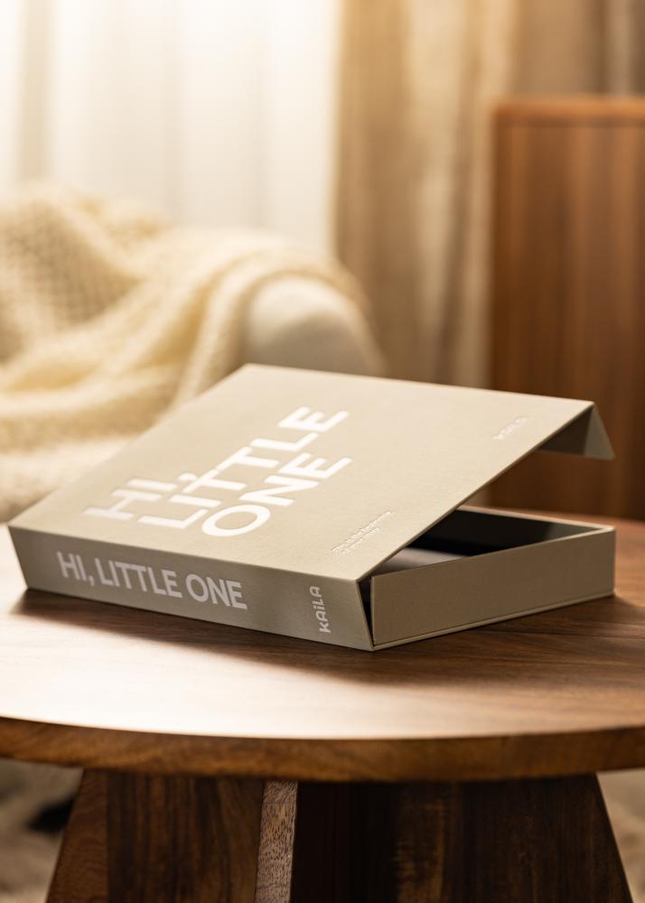 KAILA HI LITTLE ONE Grey - Coffee Table Photo Album (60 Cerná Stránek)