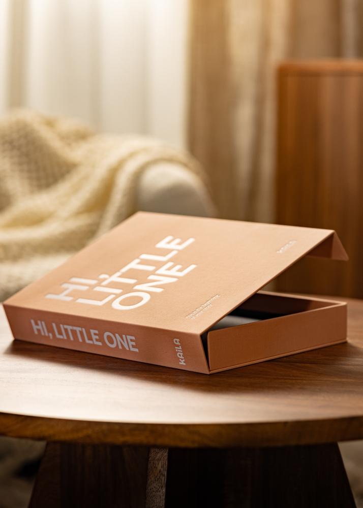 KAILA HI LITTLE ONE Pink - Coffee Table Photo Album (60 Cerná Strany)