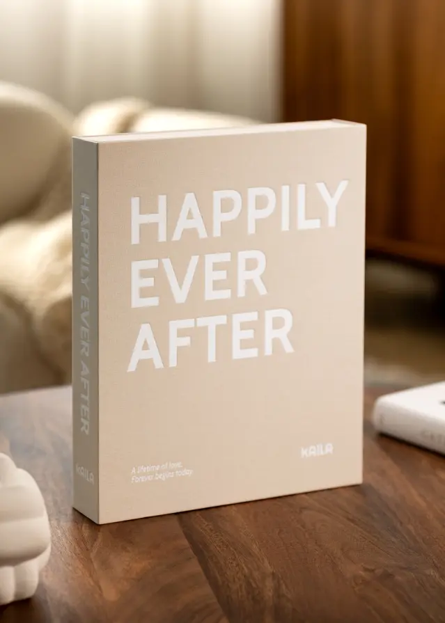 KAILA HAPPILY EVER AFTER Creme - Coffee Table Photo Album (60 Cerná Stránek)